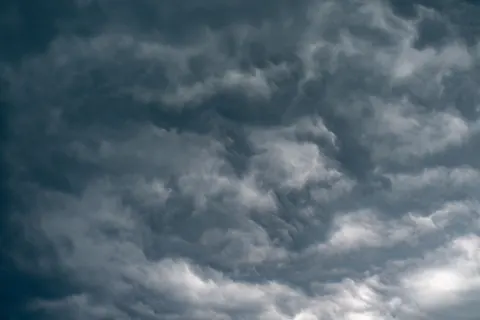 Dunkler Sturm 4K Hintergrundbild · dark · 3840×2560