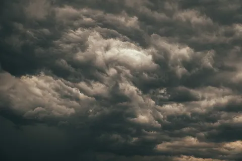Dunkler Sturm 4K Hintergrundbild · dark · 3840×2560