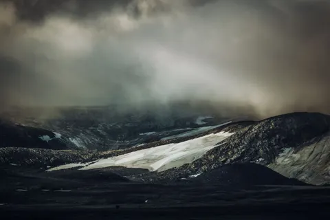 Dark Mountains 4K Wallpaper · dark · 3840×2560