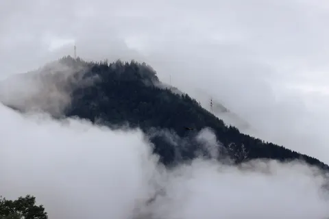 Dark Mountains 4K Wallpaper · dark · 3840×2560
