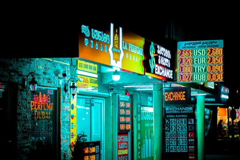 Neon City 4K Wallpaper · neon · 3840×2560