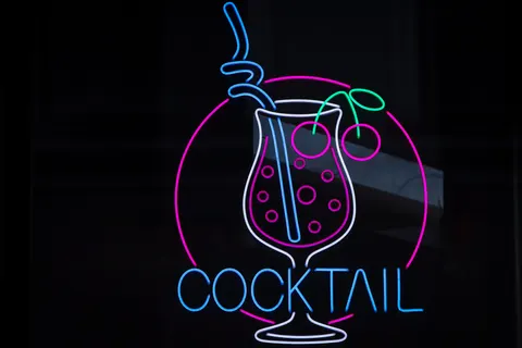 ネオンライト 4K壁紙 · neon · 3840×2560