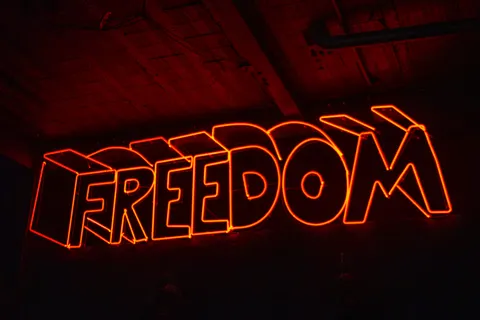 Neon Sign 4K Wallpaper · neon · 3840×2560
