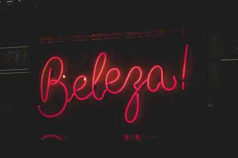 Neon Sign 4K Wallpaper · neon · 3840×2560