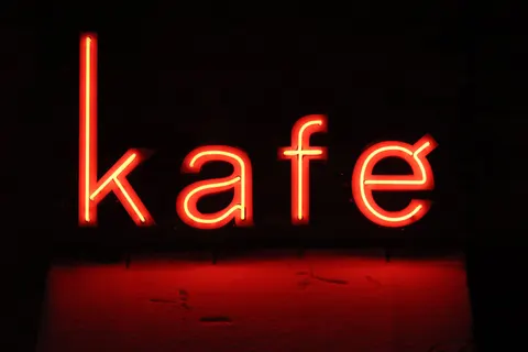 霓虹招牌 4K壁纸 · neon · 3840×2560