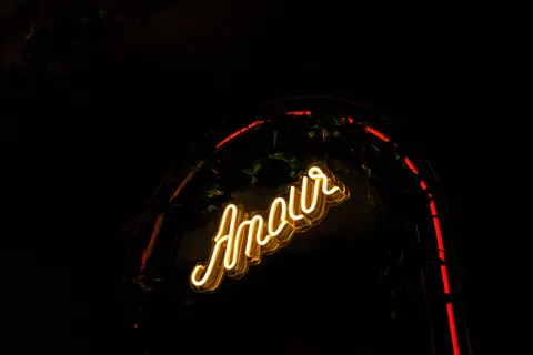 Neon Sign 4K Wallpaper · neon · 3840×2560