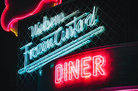 Neon Sign 4K Wallpaper · neon · 3840×2555