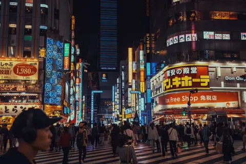 Neon Tokyo 4K Duvar Kağıdı · neon · 3840×2560