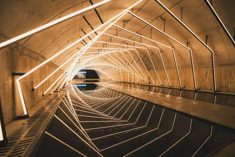 霓虹隧道 4K桌布 · neon · 3840×2560