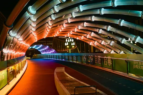 Sfondo Tunnel al Neon 4K · neon · 3840×2555