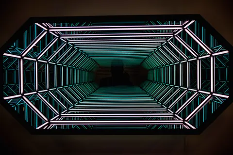 Papel de parede Túnel de Neon 4K · neon · 3840×2560