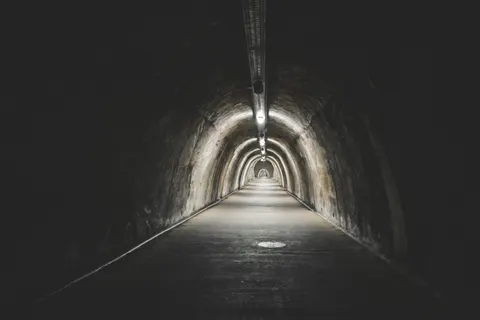 Neon Tunnel 4K Wallpaper · neon · 3840×2563