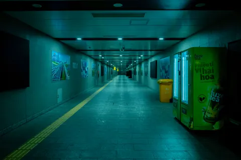 Neon Tunnel 4K Wallpaper · neon · 3840×2560