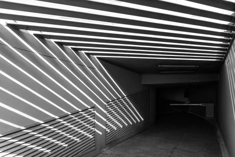والپیپر تونل نئونی با کیفیت 4K · neon · 3840×2563