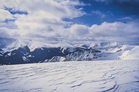 Kış Dağları 4K Duvar Kağıdı · winter · 3840×2560