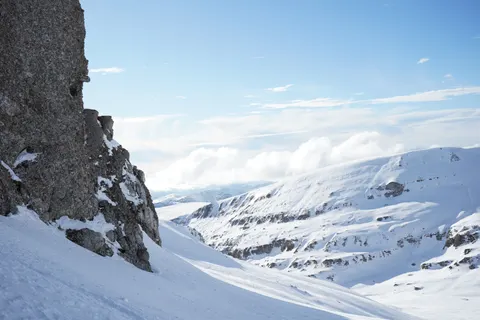 Fond d'écran Montagnes d'Hiver 4K · winter · 3840×2560