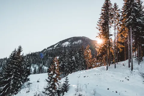 خلفية جبال شتوية بدقة 4K · winter · 3840×2560
