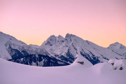 Fond d'écran Montagnes d'Hiver 4K · winter · 3840×2555