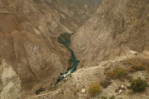 Canyon River 4K Wallpaper · nature · 3840×2560