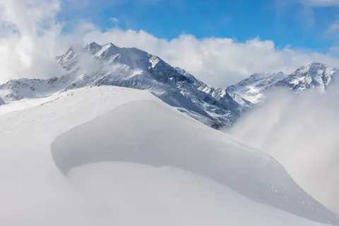Обои Зимние горы 4K · winter · 3840×2560