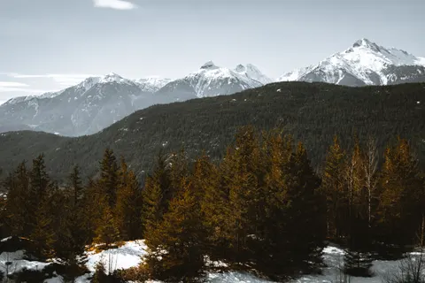 Hình nền Dãy Núi Mùa Đông 4K · winter · 3840×2560