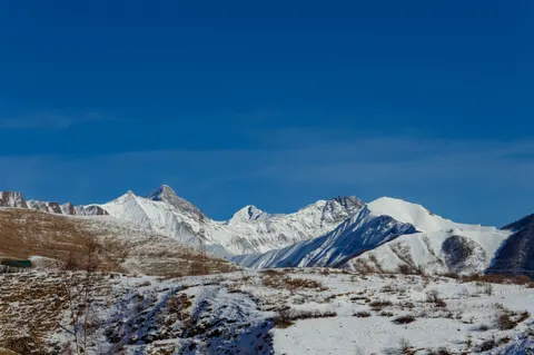 Fond d'écran Montagnes d'Hiver 4K · winter · 3840×2553