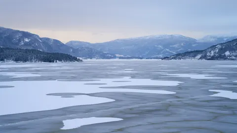 Papel de parede Lago de Inverno 4K · winter · 3840×2160