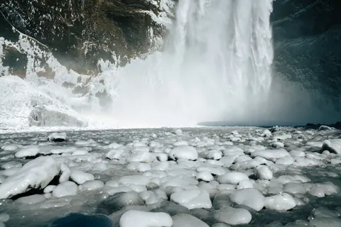 Frozen Waterfall 4K Wallpaper · nature · 3840×2561