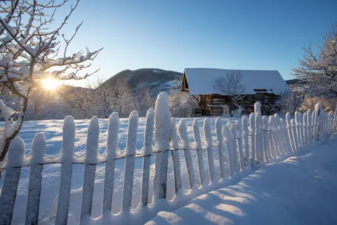 Winter Cabin 4K Wallpaper · winter · 3840×2560