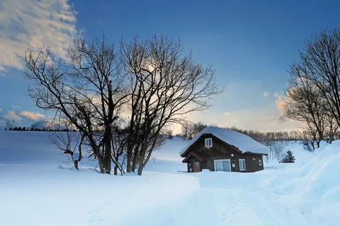 Hình nền Cabin Tuyết Trắng 4K · winter · 3840×2560