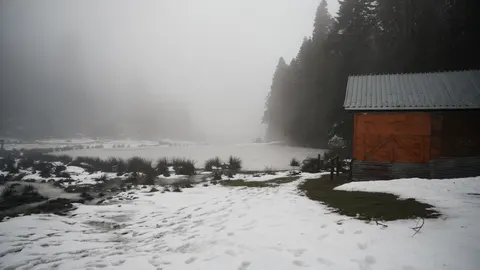 خلفية كوخ شتوي بدقة 4K · winter · 3840×2161