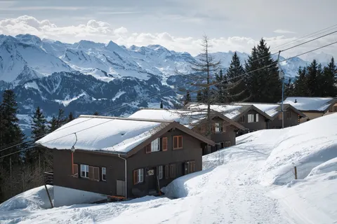 Fond d'écran Chalet d'Hiver 4K · winter · 3840×2561