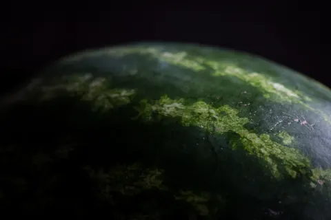 暗黑纹理 4K壁纸 · dark · 3840×2561