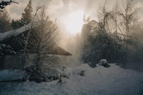 Hình nền Cabin Tuyết Trắng 4K · winter · 3840×2560