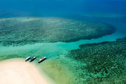 Tropical Island 4K Wallpaper · tropical · 3840×2560