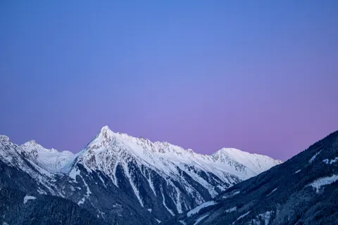 Snowy Mountain Peak 4K Wallpaper · mountains · 3840×2560