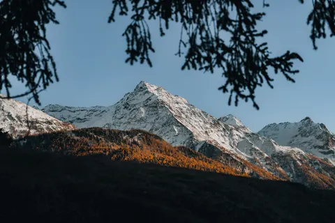 Snowy Mountain Peak 4K Wallpaper · mountains · 3840×2560