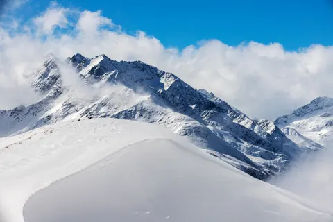 Snowy Mountain Peak 4K Wallpaper · mountains · 3840×2560