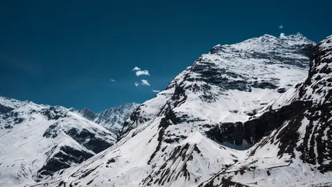 Snowy Mountain Peak 4K Wallpaper · mountains · 3840×2161
