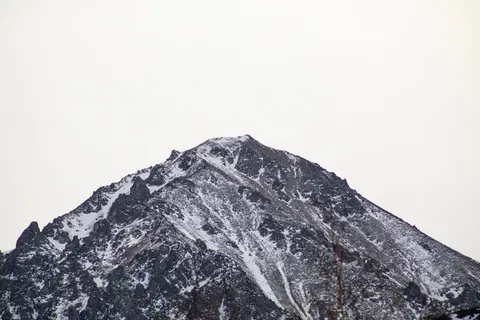 Snowy Mountain Peak 4K Wallpaper · mountains · 3840×2560