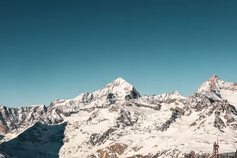 Snowy Mountain Peak 4K Wallpaper · mountains · 3840×2560