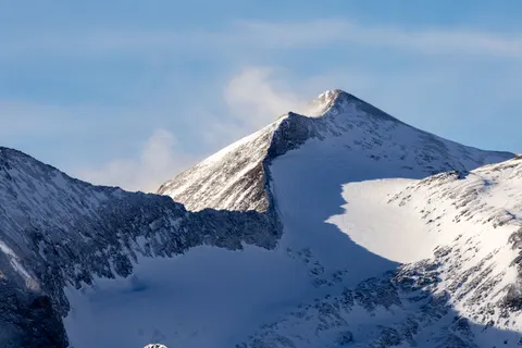 Snowy Mountain Peak 4K Wallpaper · mountains · 3840×2560