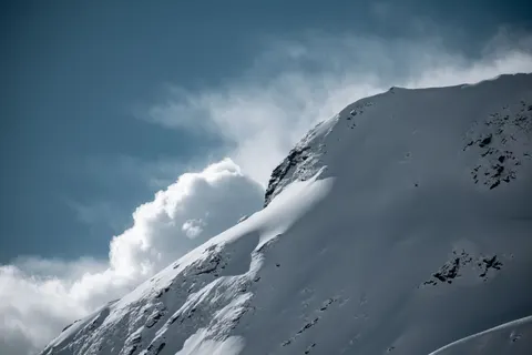 Snowy Mountain Peak 4K Wallpaper · mountains · 3840×2560