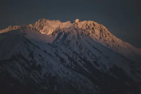 Mountain Range 4K Wallpaper · mountains · 3840×2560
