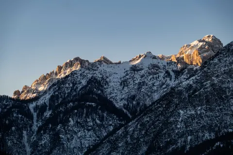 Mountain Range 4K Wallpaper · mountains · 3840×2560