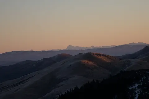 Mountain Range 4K Wallpaper · mountains · 3840×2560