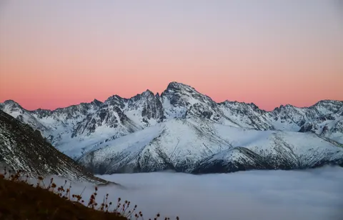 Mountain Range 4K Wallpaper · mountains · 3840×2466