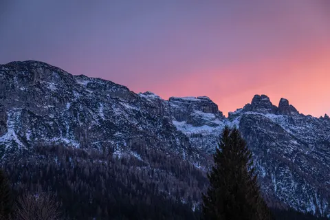 Bergketen 4K-achtergrond · mountains · 3840×2560