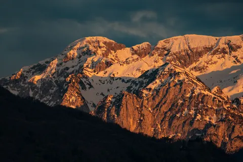 Mountain Range 4K Wallpaper · mountains · 3840×2560