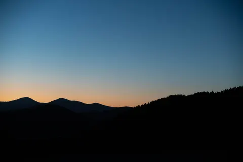 Mountain Range 4K Wallpaper · mountains · 3840×2560